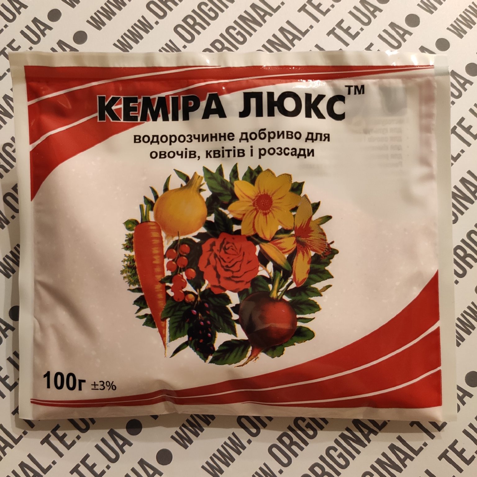 Кеміра люкс водорозчине добриво для овочів, квітів і розсади 100г